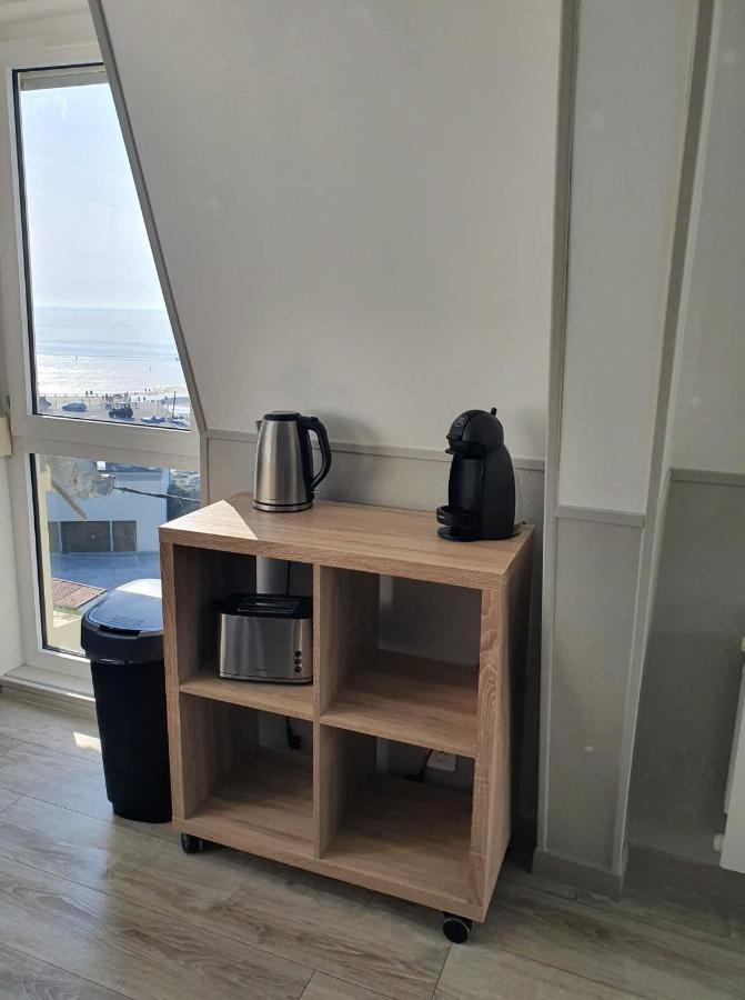 Appartement Face A La Mer Woignarue Exterior photo